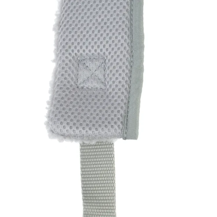 472196_tiaki_front_pouch_fg_5807_2.webp